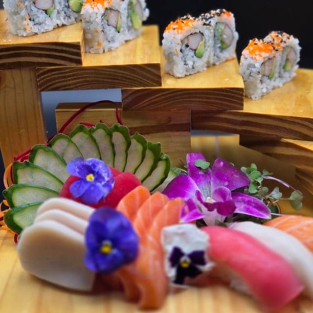 Sushi / Sashimi / Steak Teriyaki.