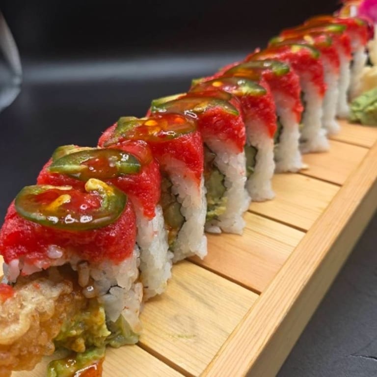 Delicious Tuna Roll Experience