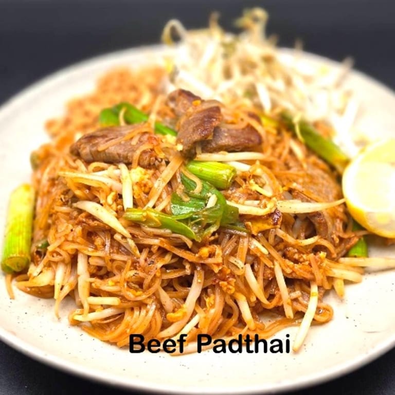 Authentic Thai Flavors and Favorites