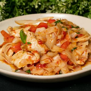 Chicken Spicy Drunken Noodles