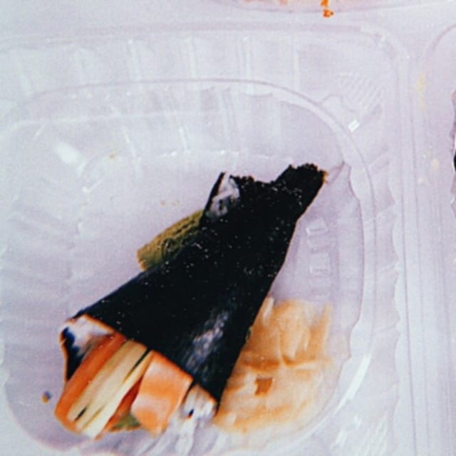 Salmon California Temaki.