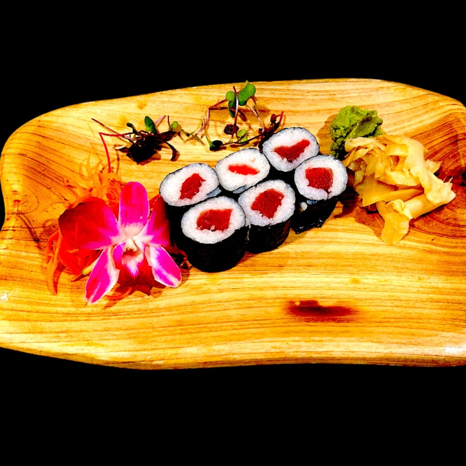 Delicious Tuna Roll and Sushi Favorites